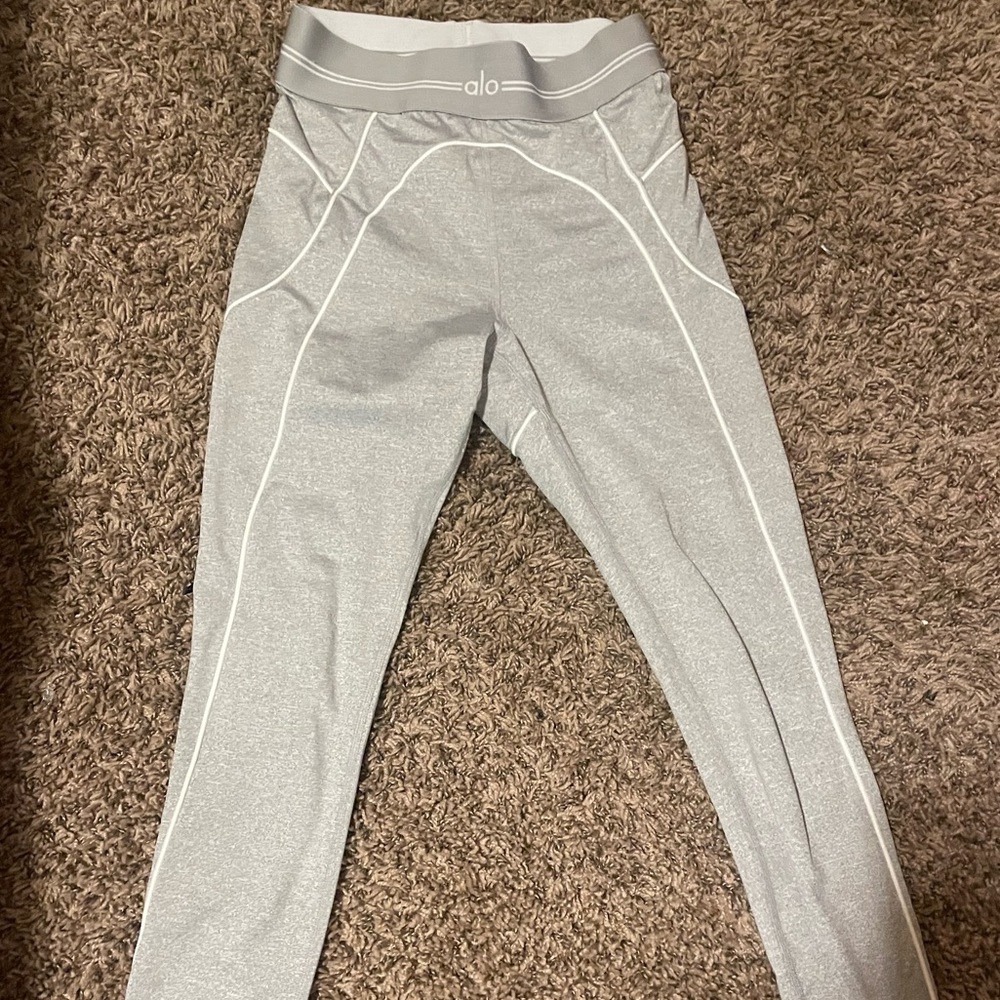 ALO Yoga silver leggings